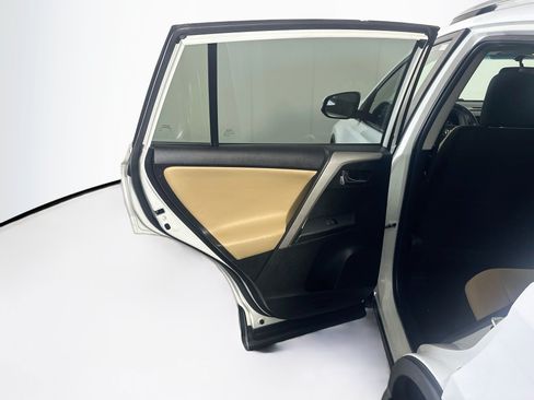 Used 2016 Toyota RAV4 XLE FWD image 27