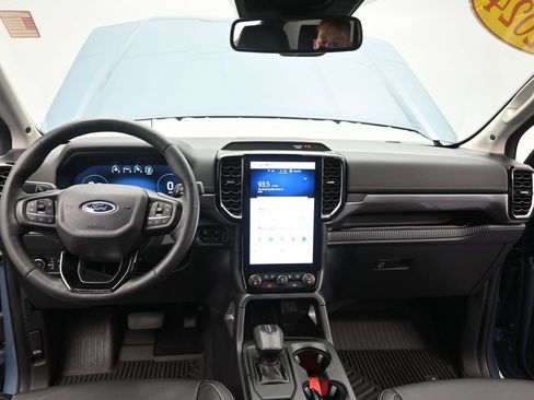 Used 2024 Ford Ranger Lariat w/ FX4 Off-Road Package AWD/4WD image 39