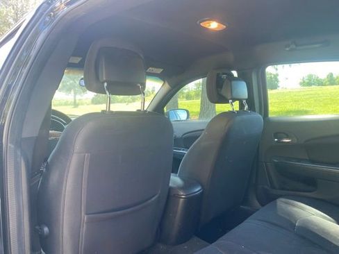 Used 2014 Chrysler 200 LX image 12