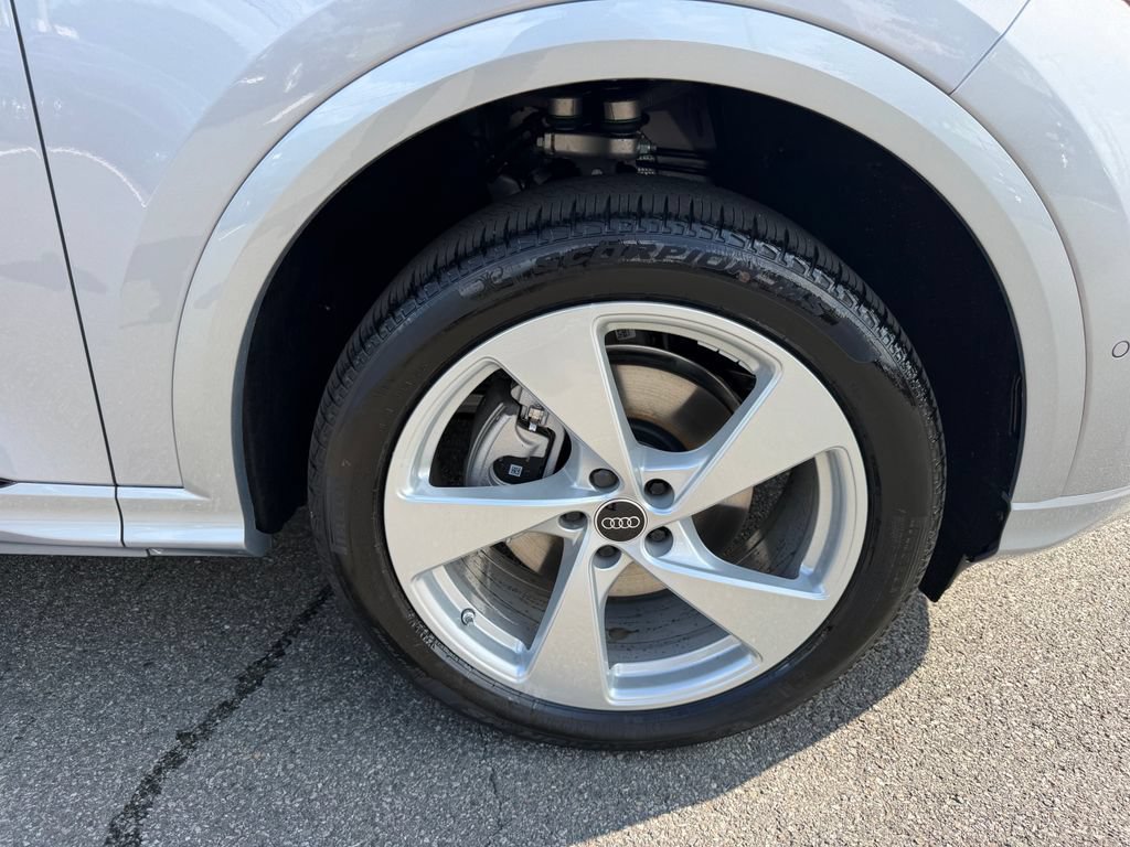 New 2026 Audi Q5 Premium Plus AWD/4WD image 12