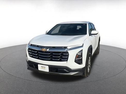 Used 2025 Chevrolet Equinox LT image 7