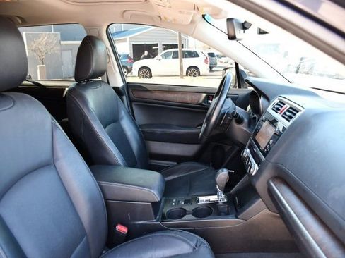Used 2017 Subaru Outback 2.5i Limited image 25