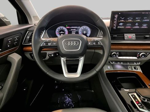 Used 2023 Audi Q5 2.0T Premium Plus w/ Premium Plus Package AWD/4WD image 6