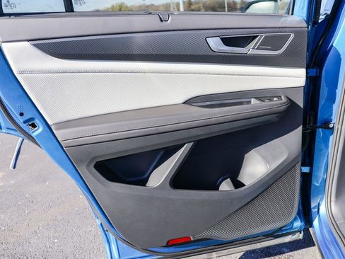 New 2025 Volkswagen Atlas Cross Sport SEL Premium R-Line image 33