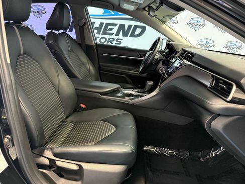 Used 2019 Toyota Camry SE image 23