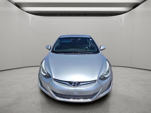 Used 2016 Hyundai Elantra SE image 8