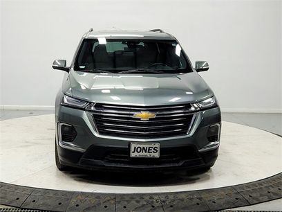 Used 2023 Chevrolet Traverse LT w/ LT Premium Package