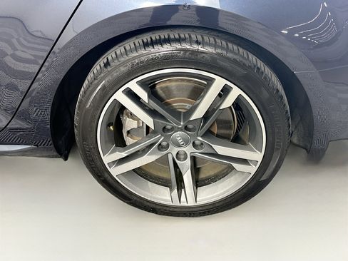 Used 2018 Audi A4 2.0T Prestige image 11