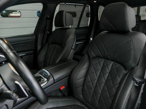 Used 2025 BMW X5 M60i AWD/4WD image 18