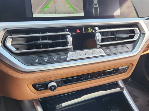 Used 2022 BMW 330i xDrive Sedan w/ Premium Package image 30