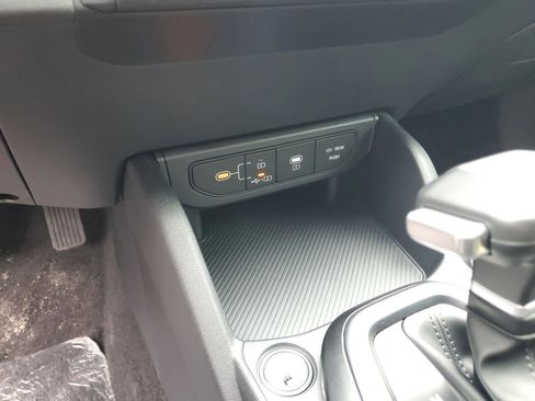 New 2026 Kia K4 LXS image 13
