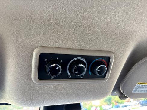 Used 2019 Chevrolet Express 3500 LT w/ LT Preferred Equipment Group image 33