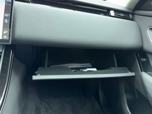 Used 2024 Land Rover Range Rover Velar S image 31