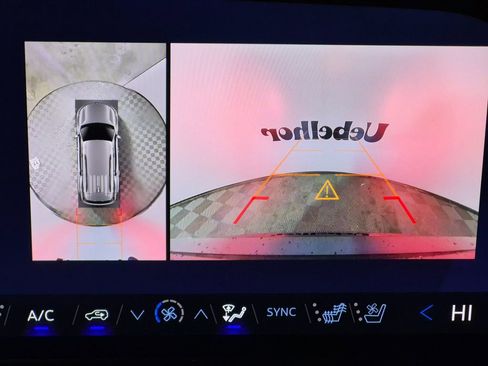 New 2026 Chevrolet Traverse High Country image 19