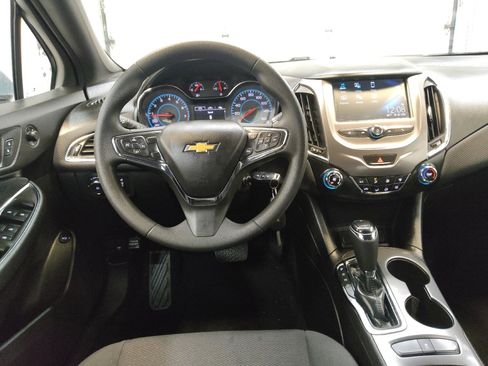 Used 2017 Chevrolet Cruze LT w/ RS Package FWD image 22