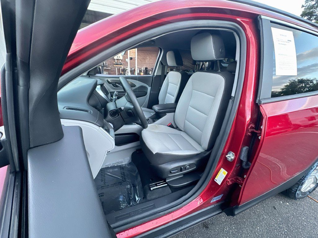 Used 2022 GMC Terrain SLE w/ Driver Convenience Package FWD image 19