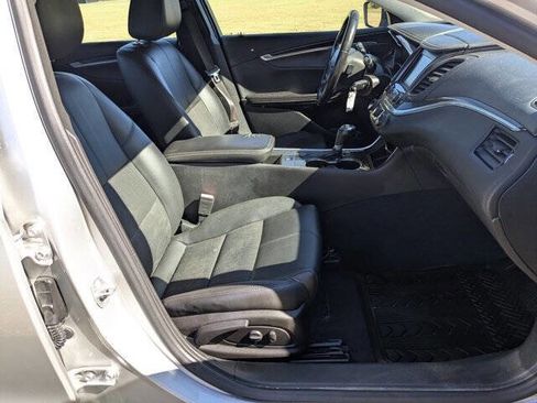 Used 2017 Chevrolet Impala LT image 36