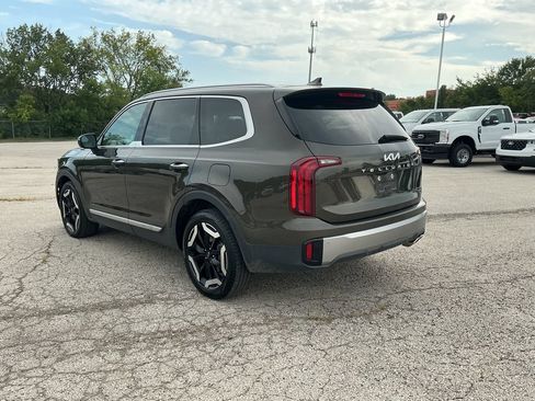 Used 2025 Kia Telluride S AWD/4WD image 4