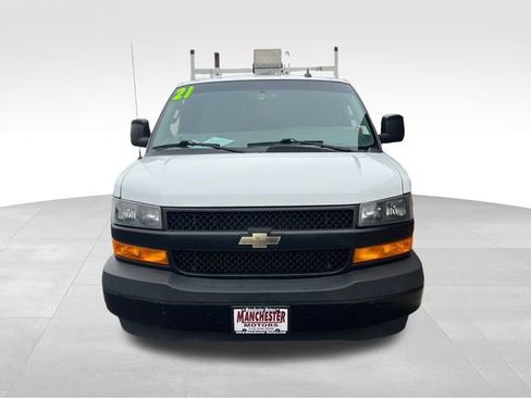 Used 2021 Chevrolet Express 2500 Work Van w/ Driver Convenience Package image 2