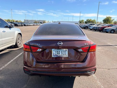 Certified 2024 Nissan Altima 2.5 SV FWD image 6