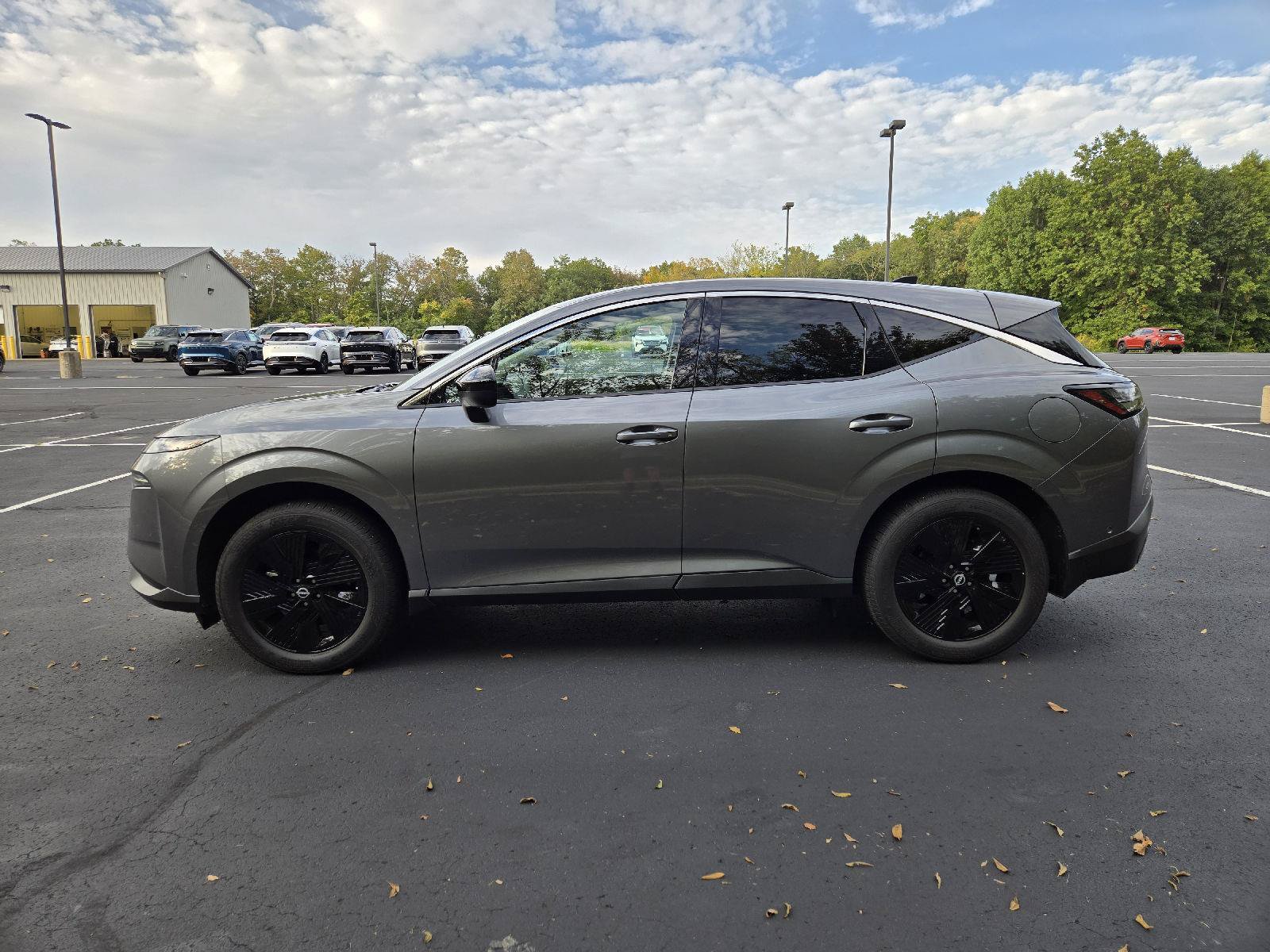 Certified 2025 Nissan Murano SV AWD/4WD image 5