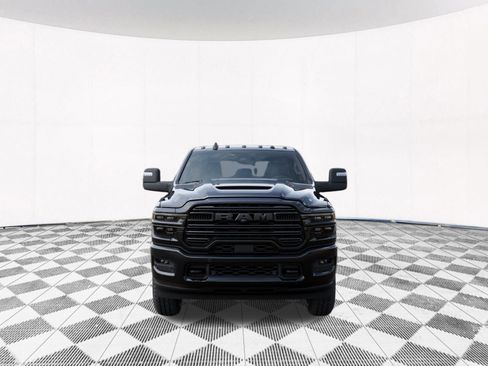 New 2026 RAM 2500 Laramie AWD/4WD image 8