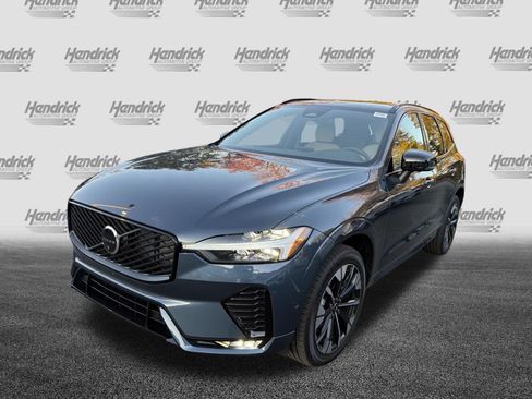 Used 2026 Volvo XC60 B5 Plus w/ Protection Package Premier AWD/4WD image 5