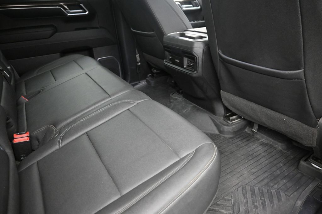 Used 2023 Chevrolet Silverado 1500 LT Trail Boss w/ Convenience Package II AWD/4WD image 10