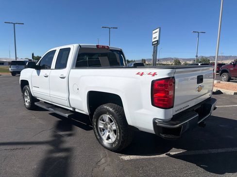 Used 2018 Chevrolet Silverado 1500 LT w/ Trailering Package AWD/4WD image 5