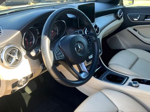 Used 2018 Mercedes-Benz GLA 250 image 17