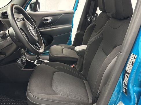 Used 2022 Jeep Renegade Altitude w/ Convenience Group image 9