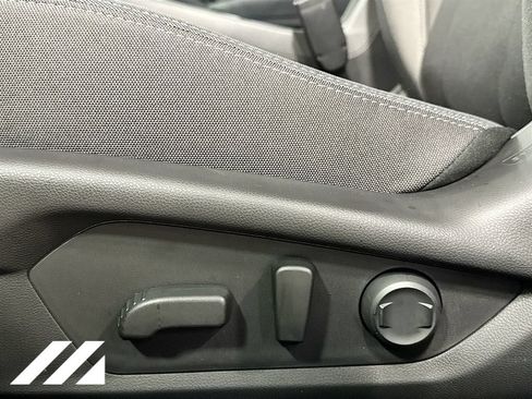 Used 2026 Subaru Crosstrek 2.5i Premium AWD/4WD image 19