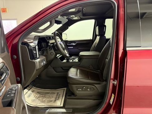 Used 2024 GMC Sierra 1500 Denali w/ Denali Reserve Package image 11
