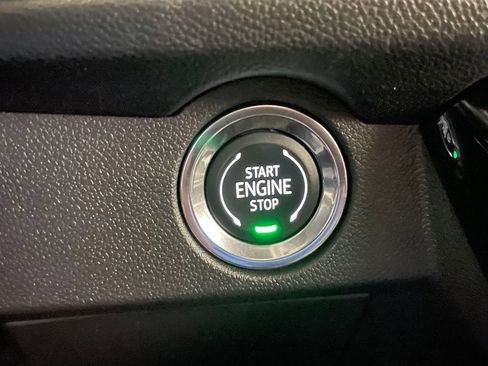 Used 2025 Chevrolet Traverse LT w/ LPO, Floor Liner Package AWD/4WD image 30