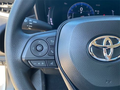 Used 2026 Toyota Corolla LE image 23