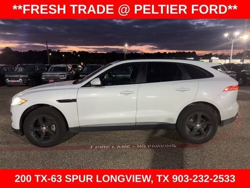 Used 2017 Jaguar F-PACE Premium image 4