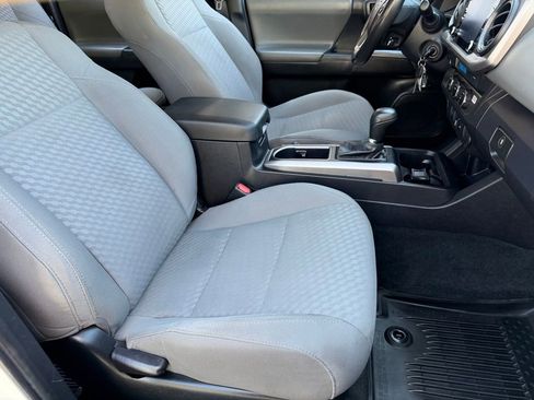 Certified 2022 Toyota Tacoma SR5 image 23