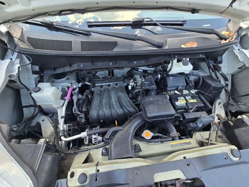 Used 2013 Nissan NV200 SV w/ Exterior Appearance Pkg FWD image 19