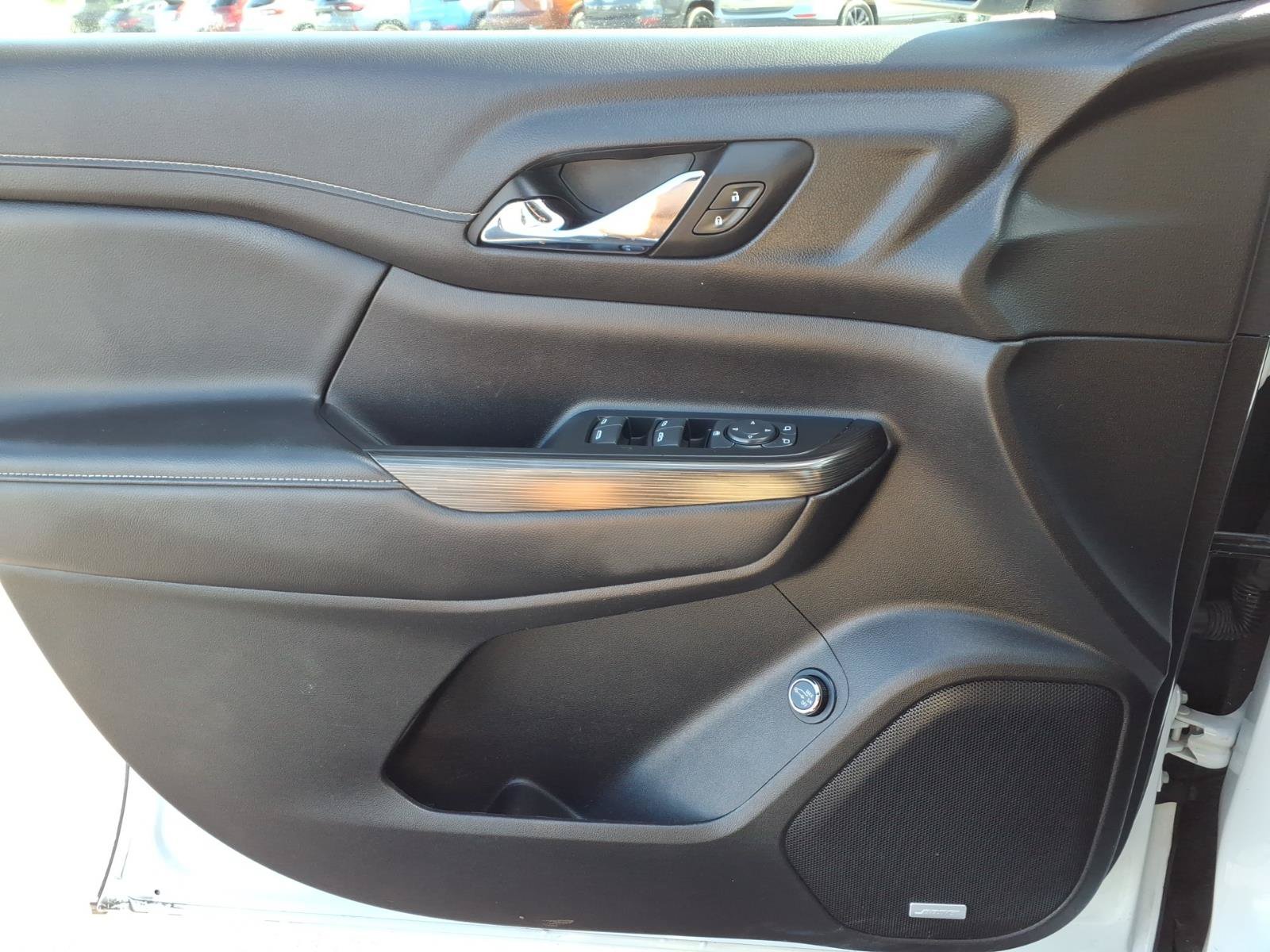 Used 2023 GMC Acadia SLT FWD image 23