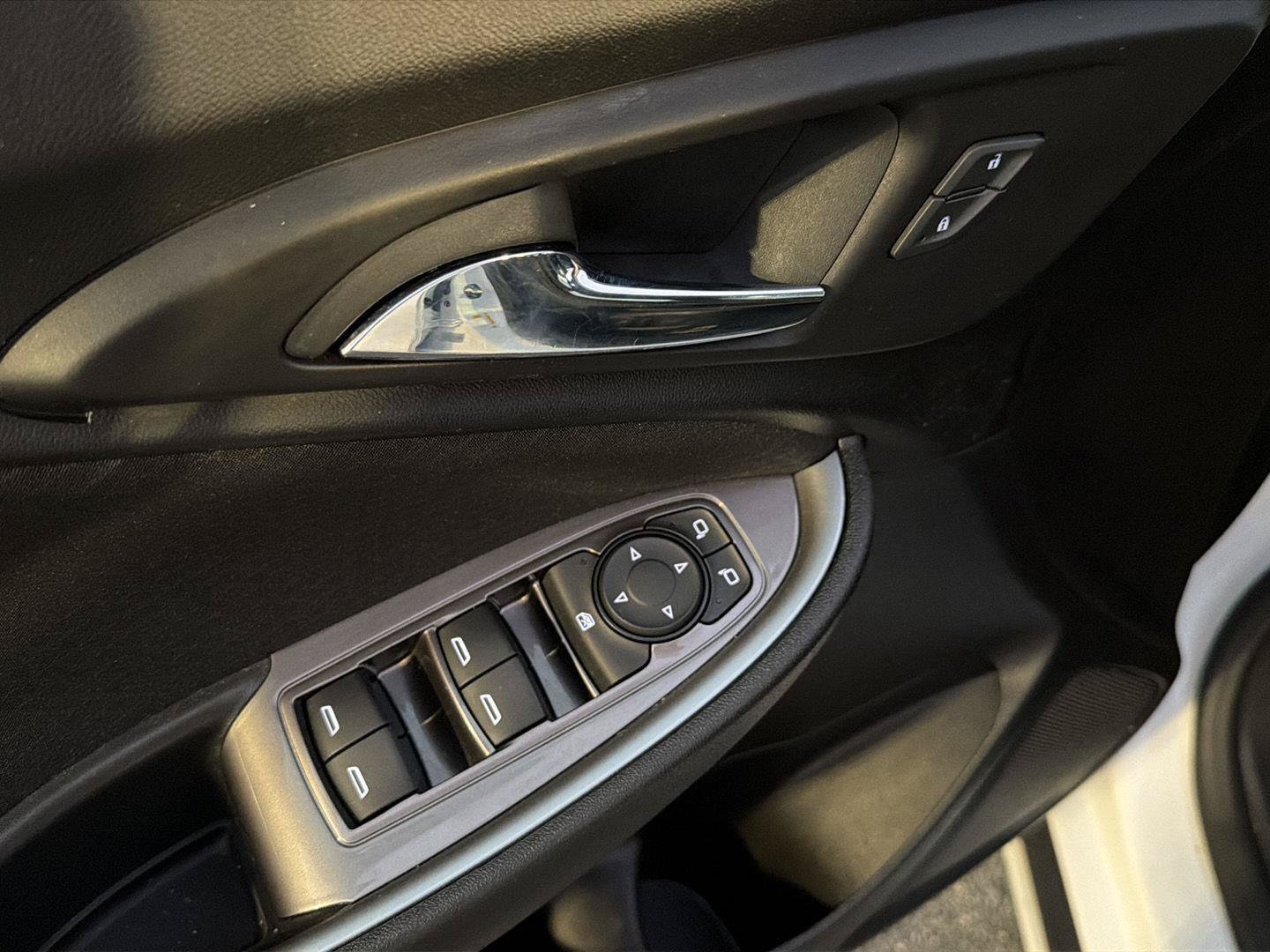 Used 2023 Chevrolet Malibu LS FWD image 31