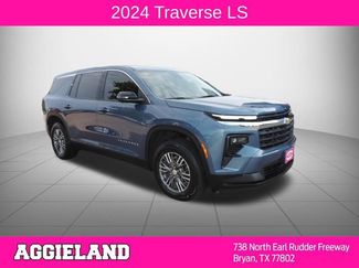 Used 2024 Chevrolet Traverse LS w/ LPO, Floor Liner Package FWD video 1