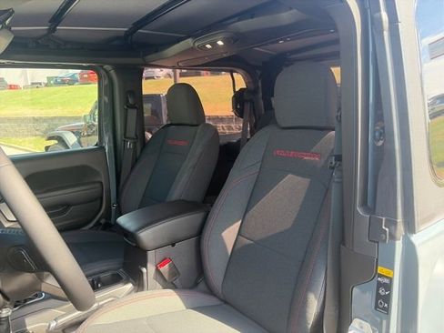 New 2026 Jeep Wrangler Rubicon w/ Xtreme 35 Tire Package image 19