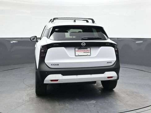 Certified 2026 Nissan Kicks SV w/ Cold Weather Package AWD/4WD image 7