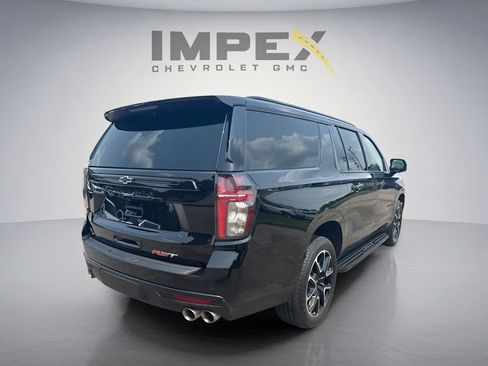 Used 2023 Chevrolet Suburban RST w/ Sport Performance Package AWD/4WD image 5