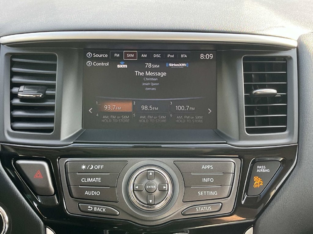 Used 2020 Nissan Pathfinder S FWD image 12