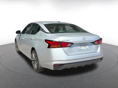Used 2026 Nissan Altima 2.5 SV FWD image 11
