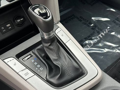 Used 2020 Hyundai Elantra Value Edition FWD image 26