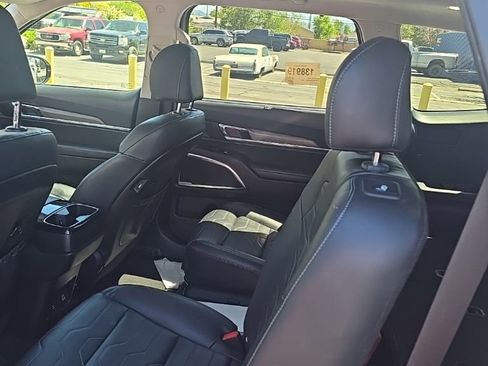 Used 2022 Kia Telluride SX w/ SX Prestige Package AWD/4WD image 5