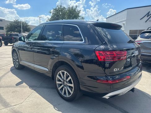 Used 2017 Audi Q7 3.0T Prestige w/ Prestige Package AWD/4WD image 2