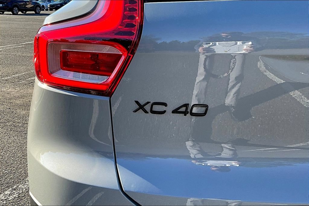 New 2026 Volvo XC40 B5 Ultra w/ Climate Package AWD/4WD image 9